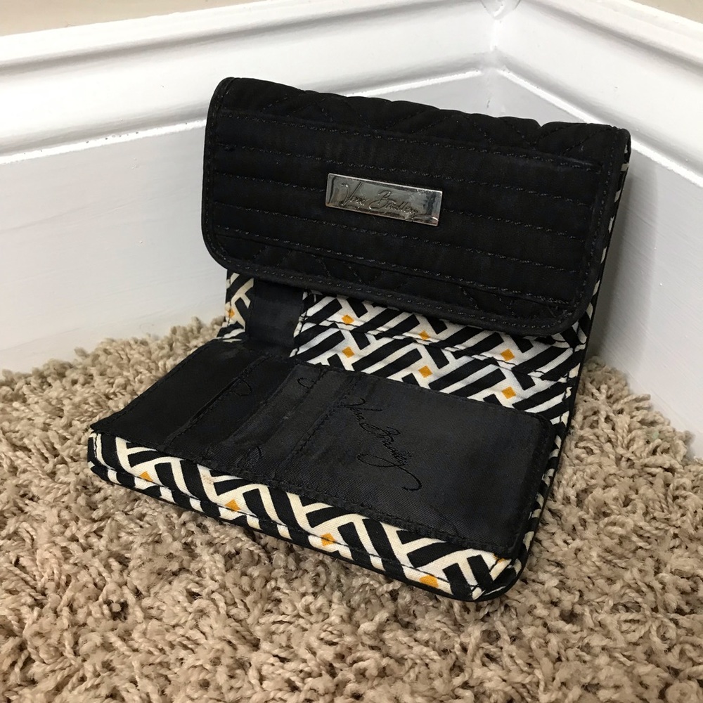 Vera Bradley: Black Small Wallet